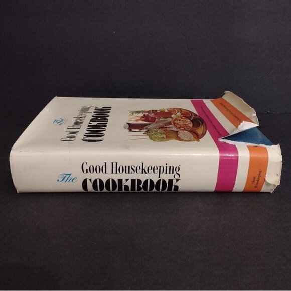 Vintage 1963 The Good Housekeeping Cookbook Hardcover Dust Jacket - Picture 2 of 8